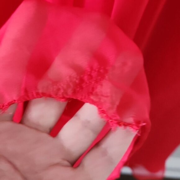 LA FEMME | gown embellished neckline and back red sz 4 - Picture 7 of 7